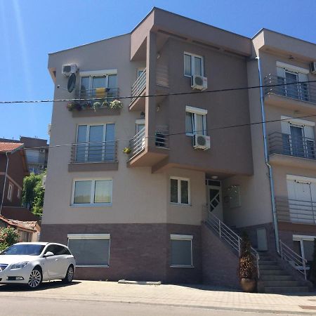 Apartman Lux Sneznik Vrnjačka Banja Exterior foto